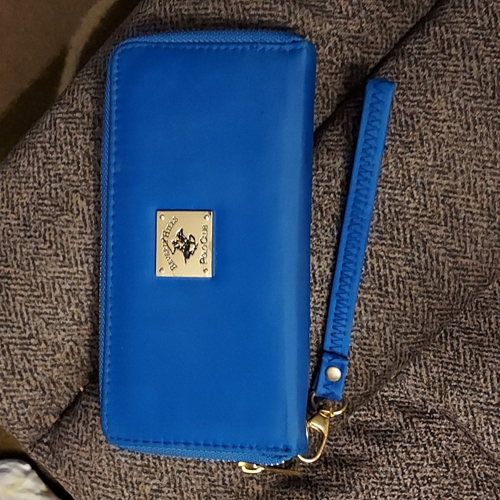 SOLD. BEVERLY HILLS POLO CLUB Salmon Blue Canvas Wristlet Zip Around LOGO Wallet